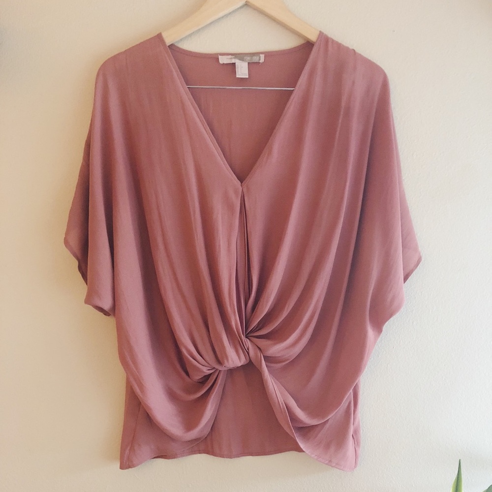 Forever21 Twisted-Hem Chiffon Top / Size: S